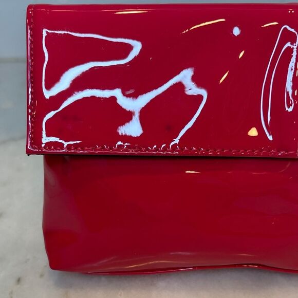 Yves Saint Laurent Purse NWOT red patent leather clutch cosmetic Bag - Picture 3 of 17